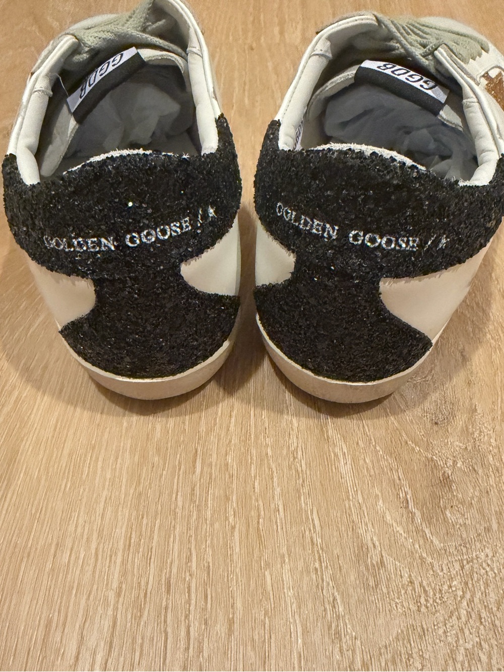 Golden Goose Super-Star Women’s Sneakers - Picture 3 of 8